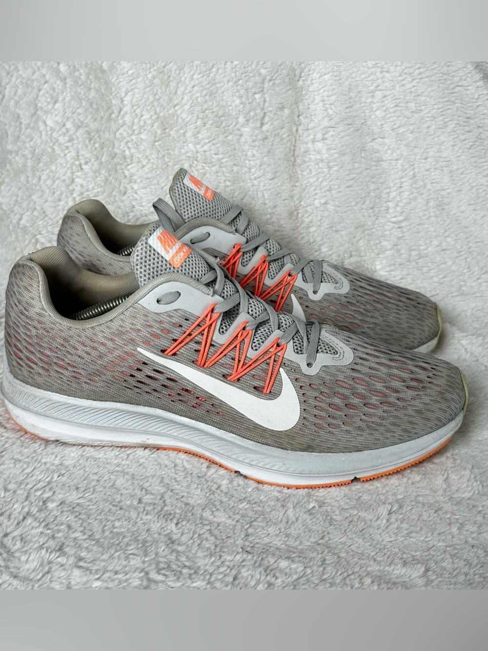 Women's Nike Sneakers sz 11 Zoom Windflo 5 Running Athletic Comfort Shoes Sz 11